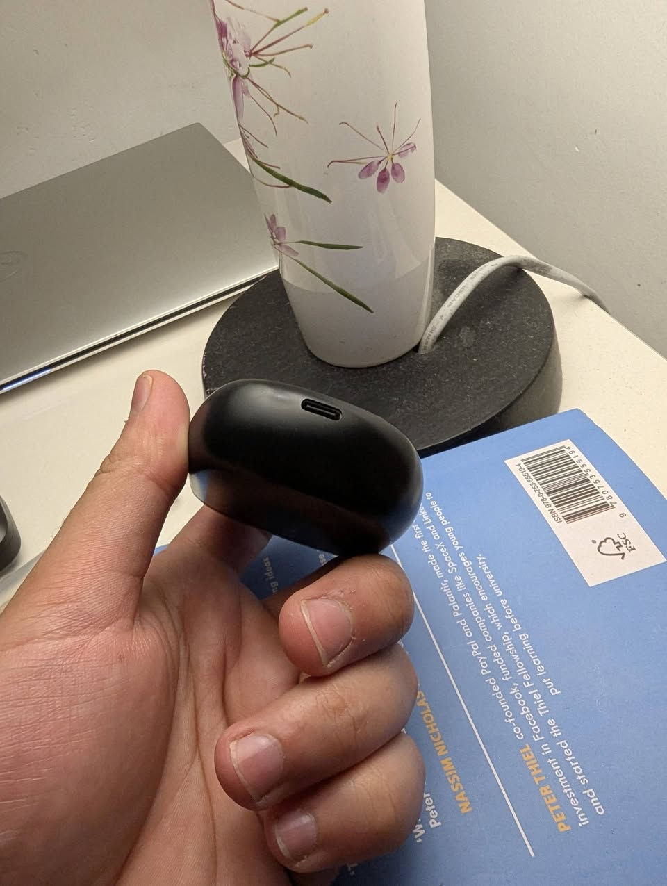 السلام عليكم 

سماعات Bose quite comfort 2 
نظيفة جداً و بدون مشاكل 

بدون ملحقات 

السعر النهائي 75 الف 

العنوان : بغداد / الغزالية


**إذا كنت صاحب هذا الإعلان وتريد حذفه لأي سبب، رجاءا أرسل رسالة إلى الدعم الفني**