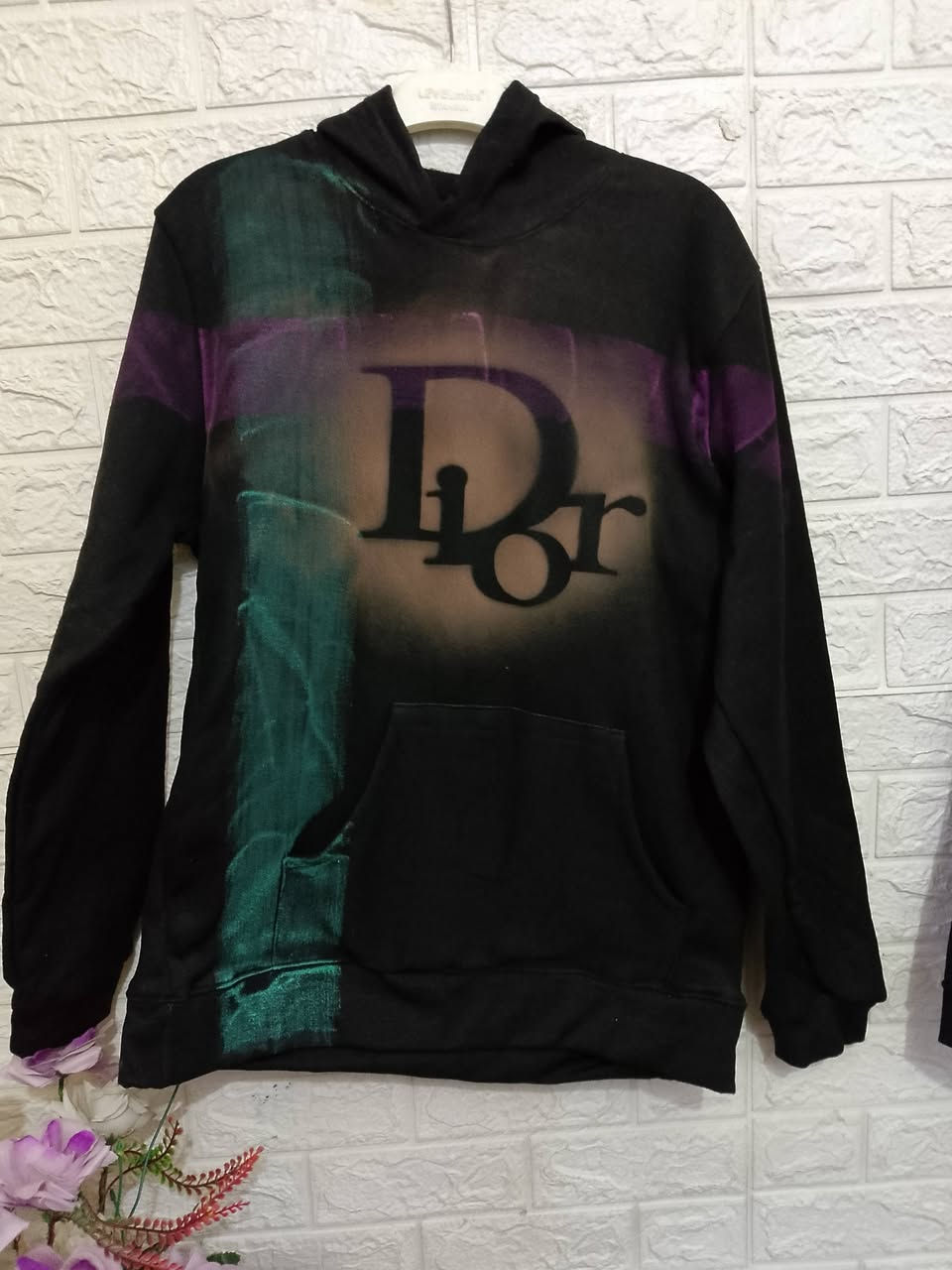 سويترات اصليه وفر المال واشتري سويتر سعر 8الاف دينار الرقم الوتساب *********** 🔥🔥
