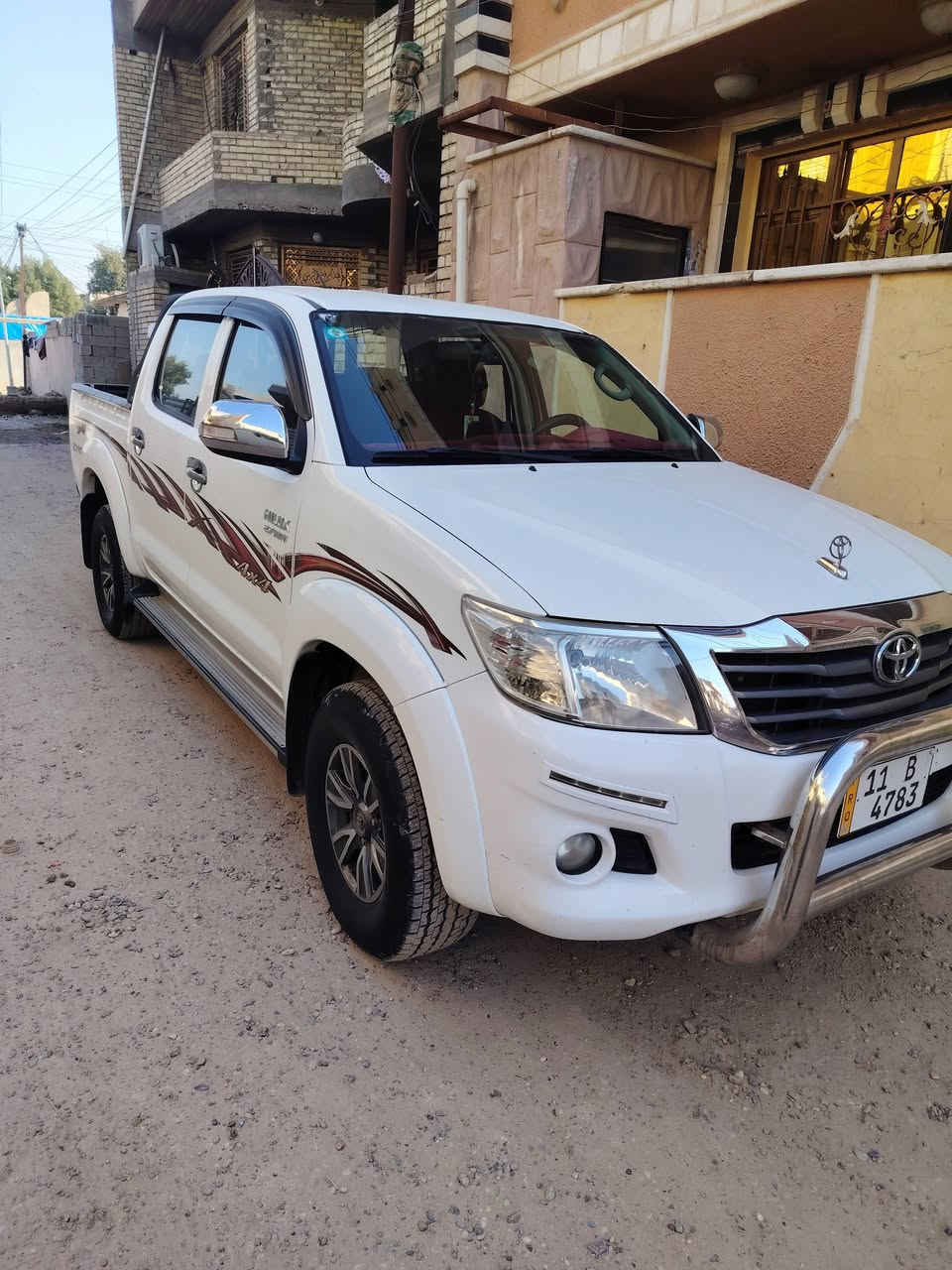 السلام عليكم بيكب هايلوكس فورويل للبيع موديل ١٤ رقم بغداد وهزه جديده بسمي تحويل مباشر سياره جديده سونره بلنشر وبلاديه مكينه ما مفتوحه تخم تاير جديد سياره وتماتيك حداديه جديده المكان بغداد الزعفرانيه وسعره ٢٢٠ ورقه وبيه مجال حك الجيه للتفاصيل أكثر على الرقم *********** او ***********
