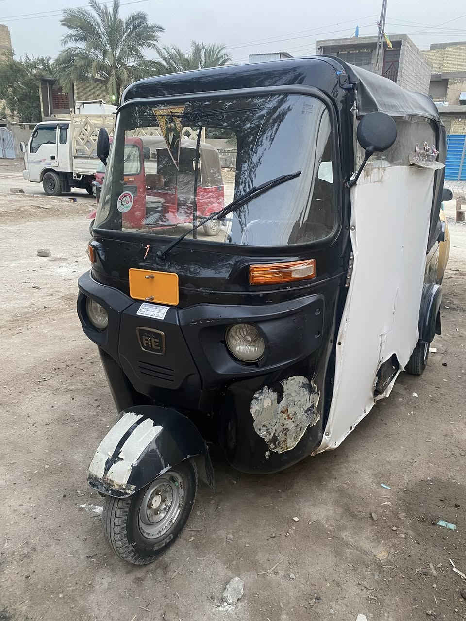 تكتك للبيع ٢٠١٧اوراق السعر ٣وبيها مجال المكان بغداد ***********
