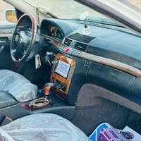 غواصة • ٣٥٠٠ V6 • جلد اسود