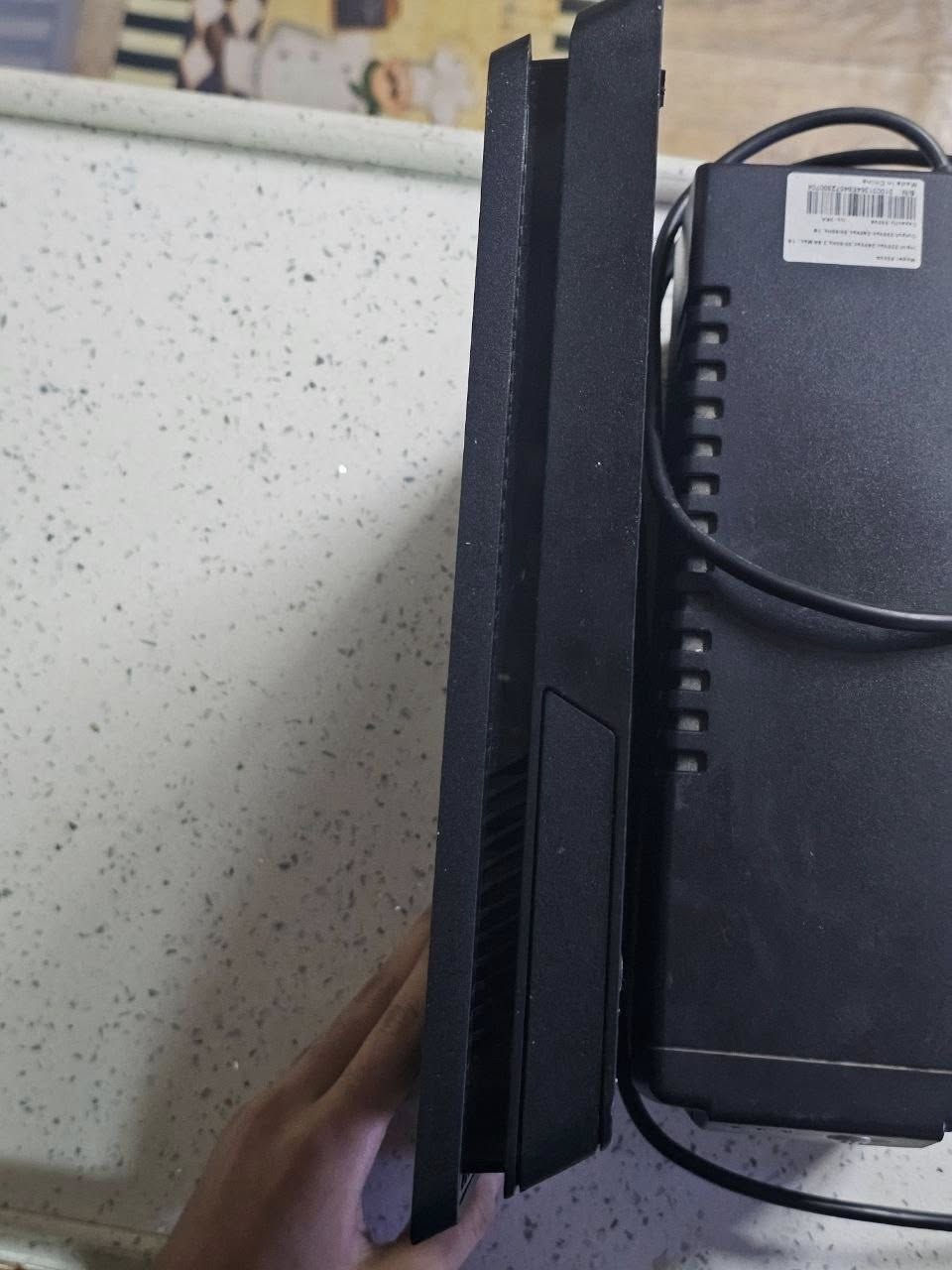 سلام عليكم ورحمة الله وبركاته ابلي فور سلم للبيع 
معه يو بي اس 
معه يدتين
و قرصين 
البلي ما مفتوح ابد
السعر 230 و بي مجال


**إذا كنت صاحب هذا الإعلان وتريد حذفه لأي سبب، رجاءا أرسل رسالة إلى الدعم الفني**