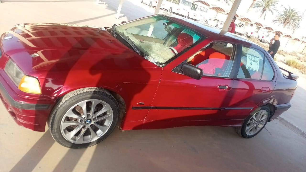 للبيع بي ام موديل 91 حجم 316 كير عادي 4 اسلندر السعر 40 او بيها مجال بسيط  ***********
