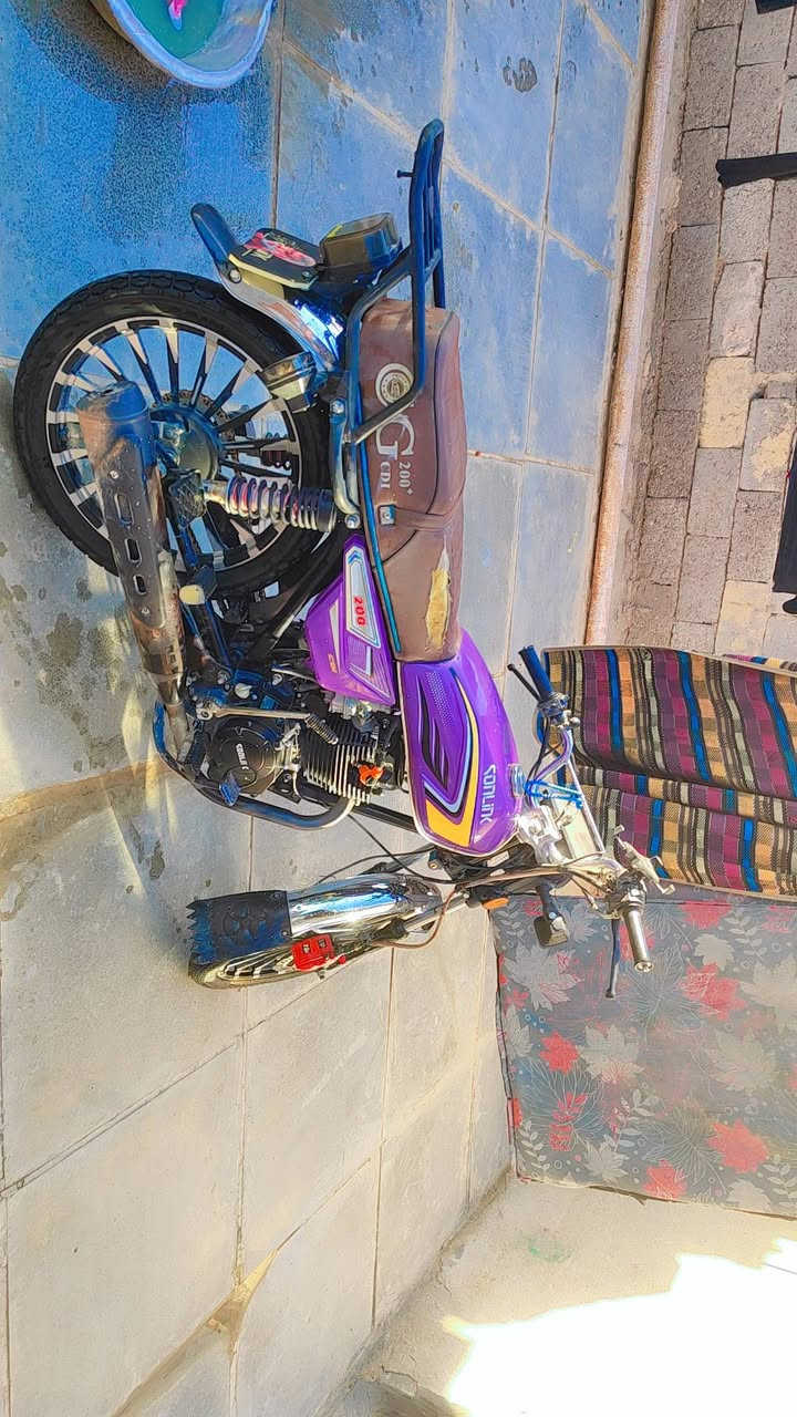 سلام عليكم 
سونك 5كير موديل 2025 
كفاله عامه من كلشي عداد كتروني اشاير لدات كلها شغاله 
مكاني بغداد النهروان السعر 700 وبيها مجال بسيط حق جيه 
***********
