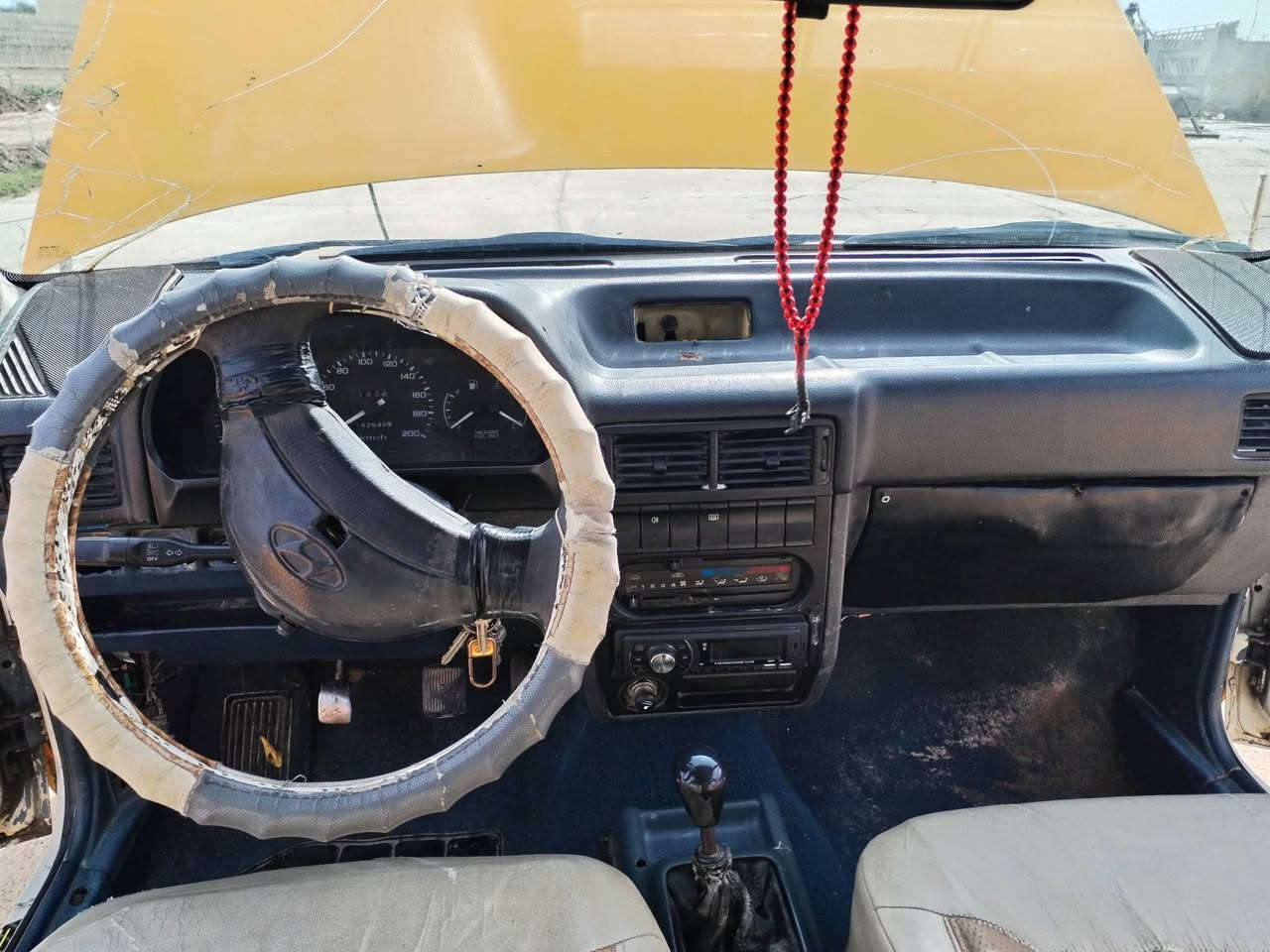 اسلام عليكم هونده اكسل للبيع سياره حلوه ونضيفه سنويه كارتوني موديل 95 كير شرط محرك بي تنقيص بس قليل كهربائيته كله شغاله سياره مال رزق سعر 20 وبيه مجال ***********
