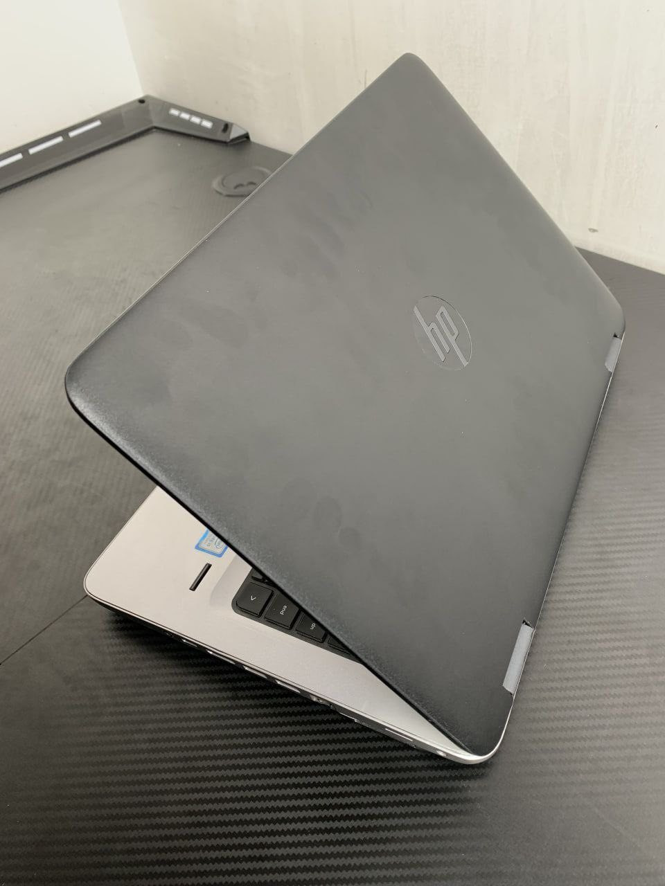 لابتوب دراسي عملي بنحافة وجمالية عالية 🔥

متوفر الآن 
HP ProBook 640 G3

🔹 المعالج: Core i5 الجيل السابع
🔹 الرام: 8GB DDR4
🔹 الهارد: 256GB SSD
🔹 الشاشة: 14 إنج
🔹 الكيبورد: ستيكر عربي + إنكليزي

💰 السعر: 249 الف دينار فقط

أجهزة مناسبة للدراسة والعمل والاستخدام اليومي 💻

للحجز والاستفسار راسلنا ***********
