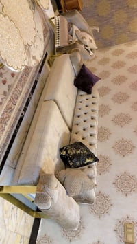 ٨مقاعد • نضيف جدا • سعر جيد