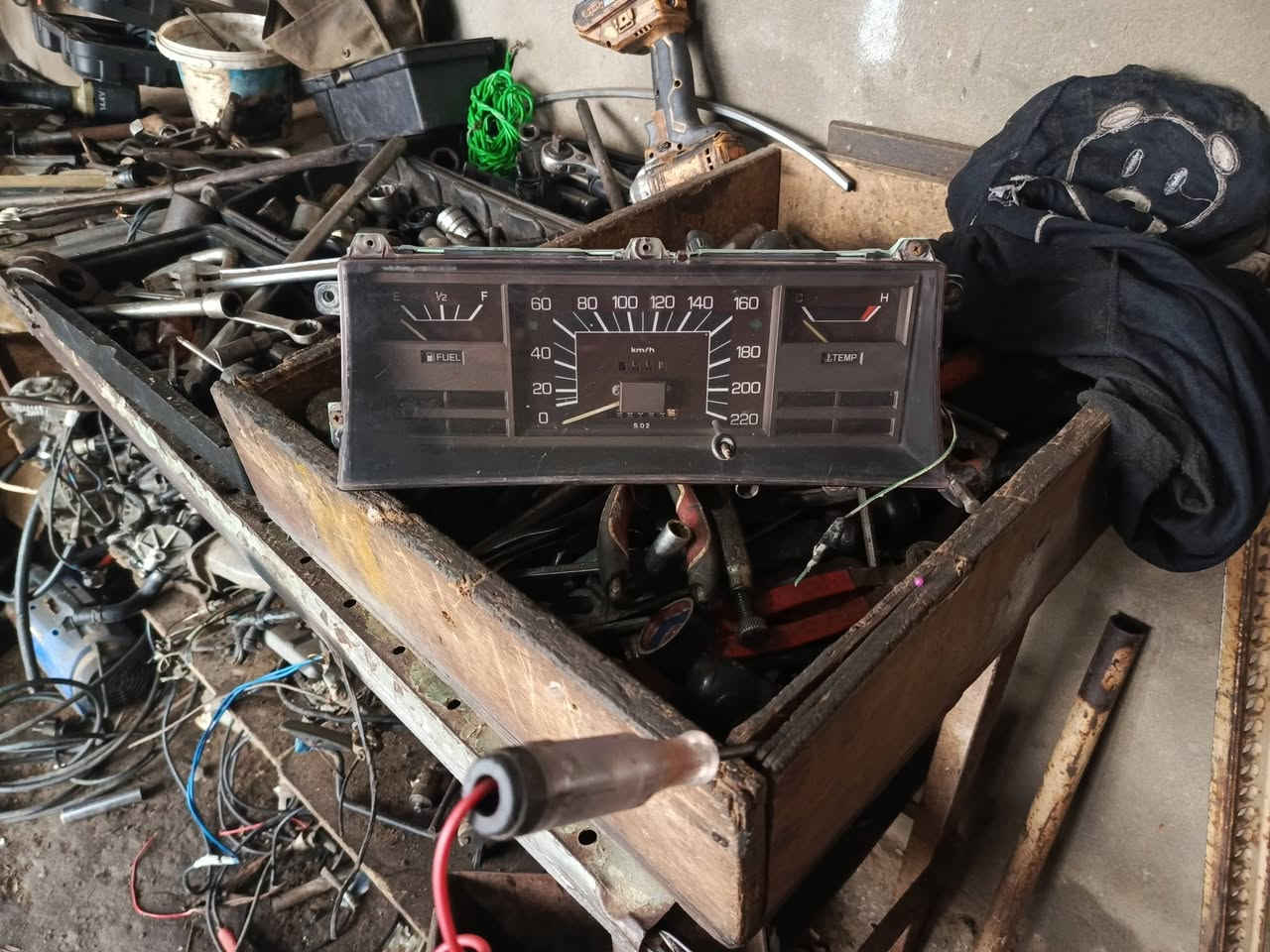 سلام عليكم..كبات سوبر موديل 82.. سعر 30.......كيجات كراون موديل 81.. سعر..50...***********
