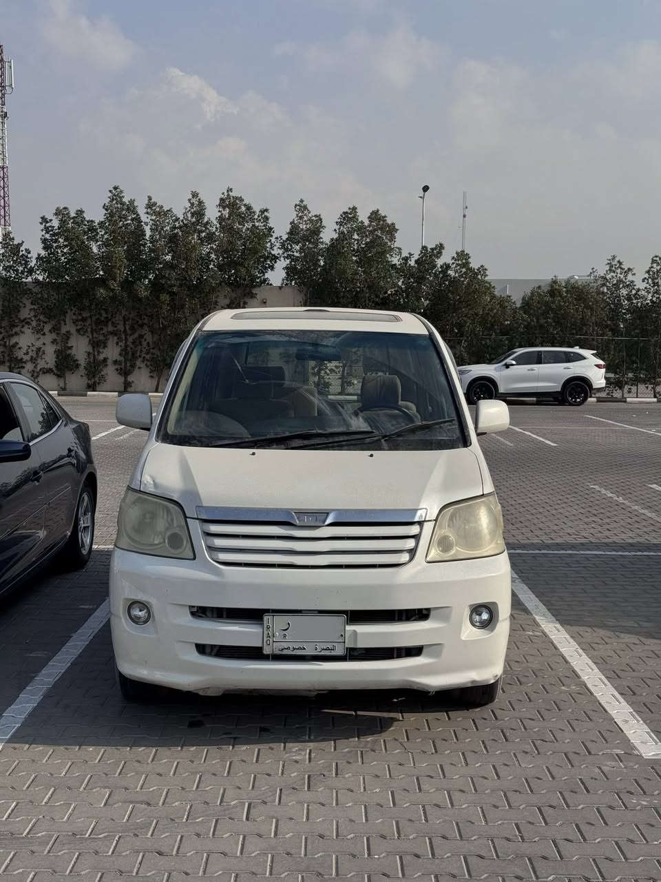 السلام عليكم تويوتا نوها 2002 للبيع او المراوس بأسم والدي شرط التحويل والاصوليات
كير مكينة كفالة تبريد ثلج حدادية امامية امس سويتها والخلفية
70% ترايها كلش حلو بيها فتحتين سقف ، بيها طخطخات خلفية خفيفة والدعامية الامامية مصبوغة اثر ضربة خفيفة جدا مكان السيارة بصرة- زبير
السعر 94 وبيها مجال
للتفاصيل اكثر واتساب ***********
