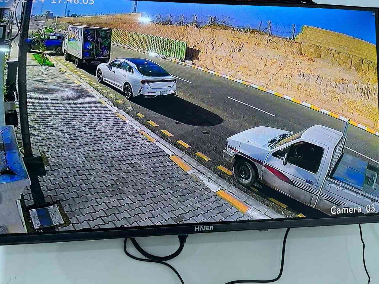 تم على بركه الله 
تم تجهيزوتنصيب كامرات مراقبه نوع2UNV ميكا تنصيب 4كامرات 
الموقع :مجمع بوابة النجف 
من ماركة UNV العالمية من تجميع أصلي 
تتضمن 
✅كاميرات 4 ماركة UNV العالمية
✅جهاز DVR
✅دبل افلاش ليزرية
✅كامرات فول كلر صوت 
✅اسلاك  امتار
✅ربط الكامرات بالموبايل 
✅شاشه فول HD
✅ضمان الكامرات 5سنوات
✅الكاميرات من ماركةUNV العالمية  اصلي 
✅ تم تجهيز وتنصيب من مركز الامان الموقع حي النداء بدايه شارع المجمعات 
ملاحظه:ضمان شركة5UNVسنوات 
للطلب او الاستفسار:
#واتساب: ***********/
            ***********
العنوان :النجف الاشرف شارع المجمعات مقابل سوق النجف للعقار
