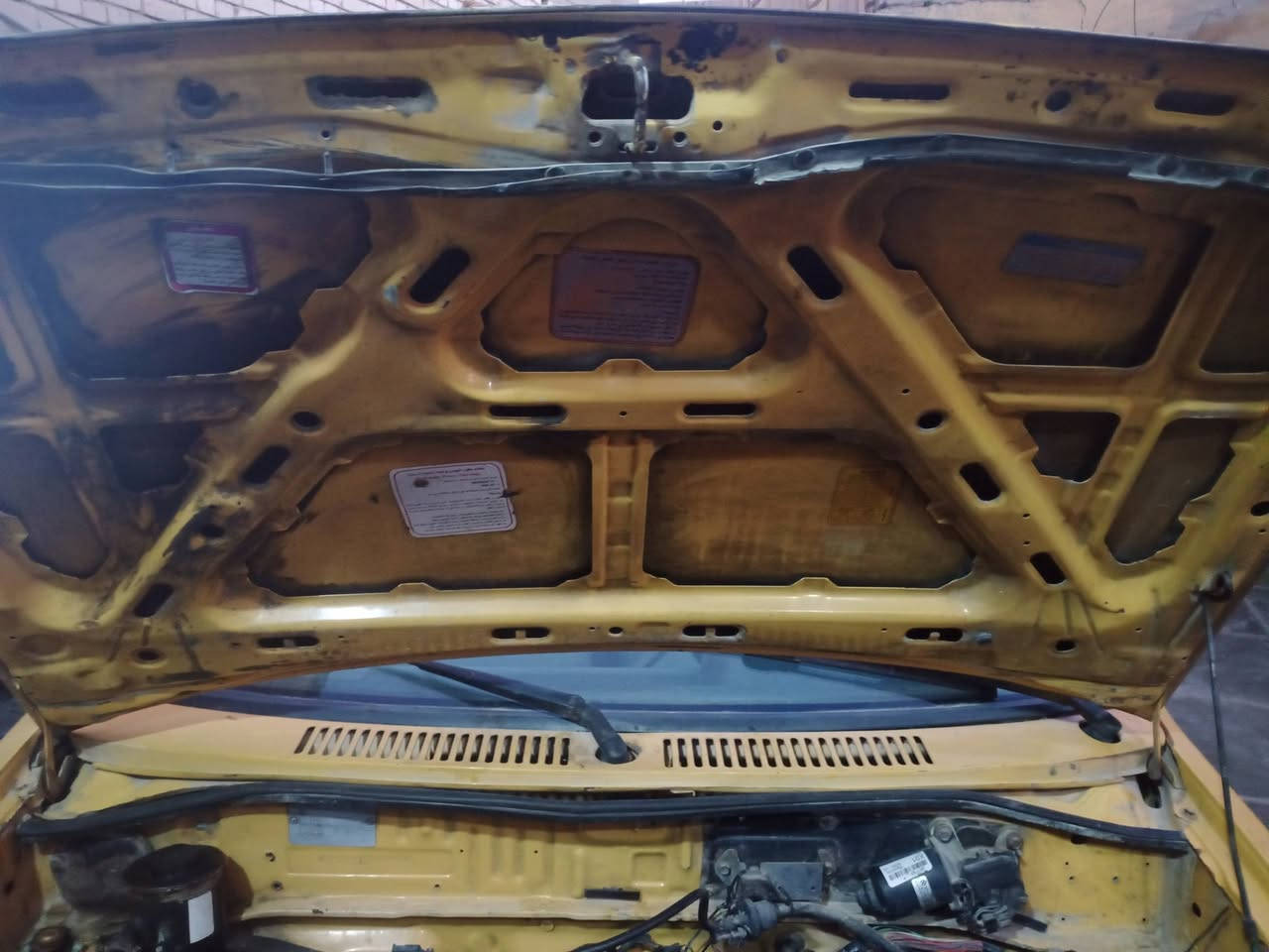 السلام عليكم رجائآ اقرى المنشور قبل لتراسلني وتكلي شبيها مابيه التفاصيل كلها
سايبا موديل 9 الرقم الماني راعيها الشرعي موجود يريد مداور لان جبير بلعمر 
مكينه مال م17 هسه شادها 
الكير الرابع فقط يفلت 
باور مشتغله الستيرن زلال
عمبار بريك جديد 
باتري جديد 
صدر جديد 
عبوه كامله هيه وطوافتها 
عينه مال 12 كيج حماوه وكيج بانزين كله شغال 
كهربائيات كلها ضابطها المرؤحه سؤيتها عل حبايتين تشتغل من شديت المكينه ماشتغلت حالين رابطها مباشر 
ومازدات وبك لايتات جدد 
غرامه ماعليه 
هيئه عليها 4 سنوات حوالي 264 الف فقط 
ايسي مو شغال لان عفته وماسؤيتها تعرفون شغلته ينضم الهوه وتصفه المكينه
راعيها يريد عقد حتى يداور 
سبب البيع وماكملتها مستعجل عليها معتاز فلؤس 
مكاني بغداد المدينه 
السعر 15 قفل ربع مينزل 
رقمي ***********
متواجد عل خاص
