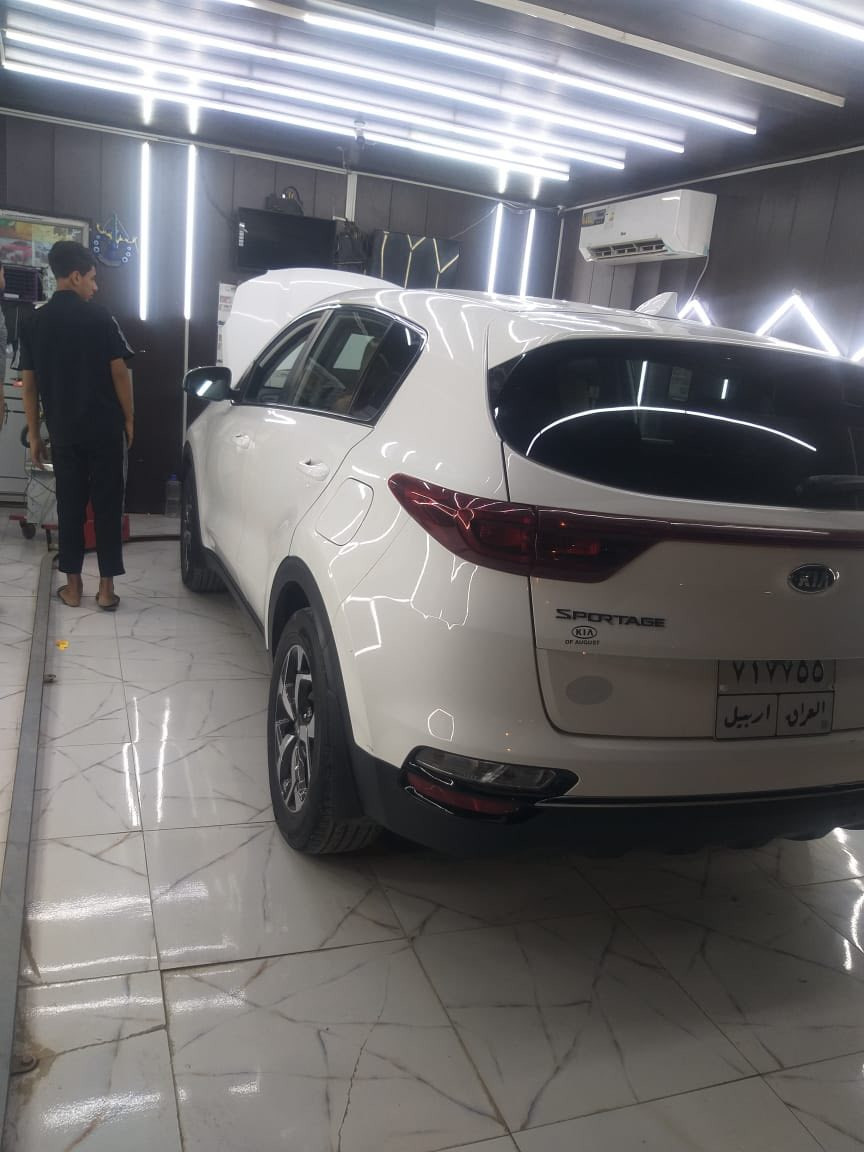 السلام عليكم سبورتج موديل 2020 رقم اربيل ماشيه ٤٧ الف  سياره مابيها نقص برغي كلشي ع وضع الشركه استخدام شخصي 
سنويه ٢٠٢٧ 
نص واصفات داخل مخمل شاشه كبيره لايت زنون مواصفات الامريكي معرفه حادثه موجود اسفل مع السونار فقط بنيد مكفوله شواصي وفخذه شرط الفحص
 
***********  
سعر 175 بيها مجال
