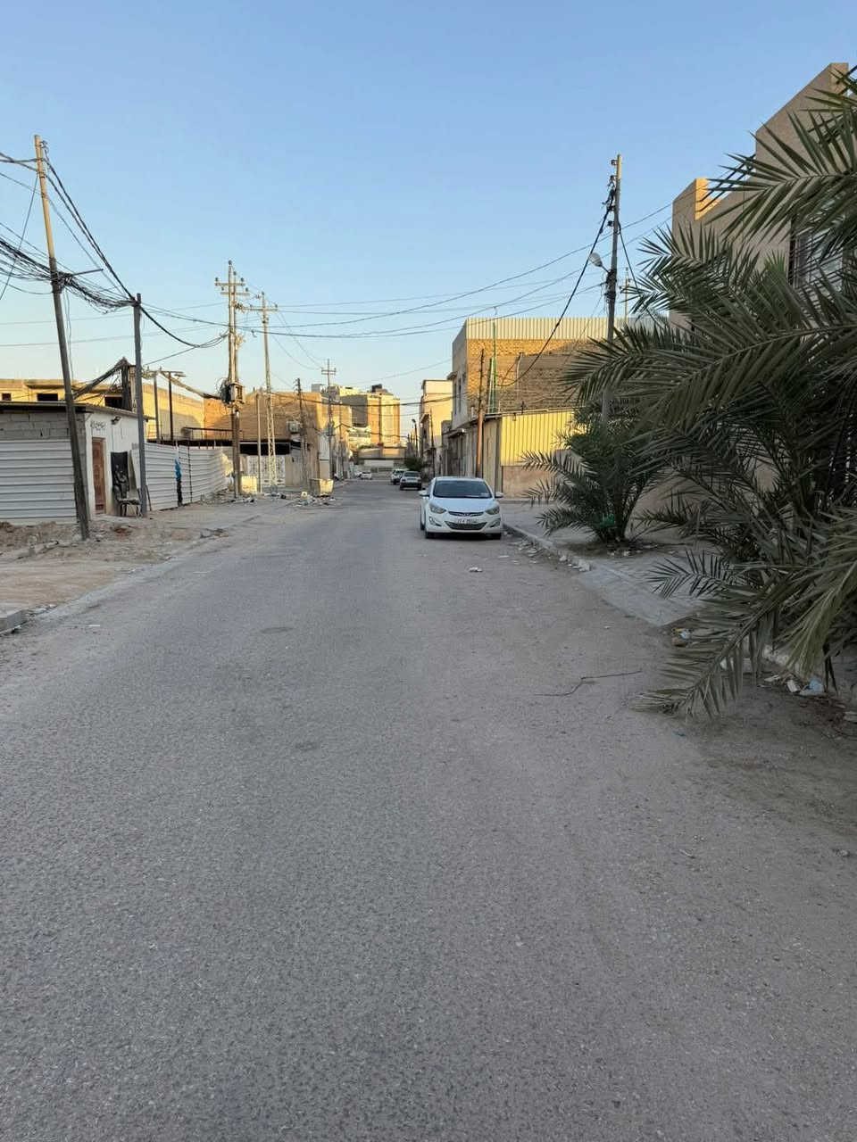 � فرصة ذهبية للبيع – عَرصة مميزة400متر
يباع نصفها او كلها 🔥
📍 حي الحسين – منطقة الشيوخ خلف مطعم العزائم تقع على ثلاث شوارع وساحه عرضيه
📌 ركن – موقع استراتيجي
📌 قريبة جدًا من شارع كربلاء
📌 منطقة هادئة وخدمات كاملة

✔️ مناسبة لبناء منزل راقي
✔️ واجهتين – موقع يفتح النفس
✔️ ملك صرف وأوراق سليمة 100%

💰 سعر مناسب وقابل للتفاوض 

للاستفسار يرجى التواصل على الخاص �
*********** واتس اب
***********
