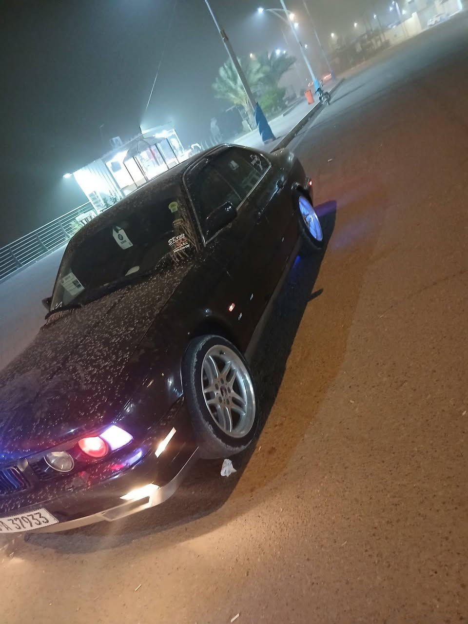 سلام عليكم.                             السعر 75 بيها مجال بسيط        
525i وارد ياباني 
مسكر عدل ✈️
موديل 92
سلايت شغال ٣ وضعيات 
كير مكينه كفاله
صدر أمامي خلفي جديد
كهربائياتها كلها شغاله شرط 
تبريد شغال 
ويل ام تخم تاير جديد
غرفه جديده 
رقم انبار بسمي تحويل ثاني يوم 
سياره جاهزه من كلشي الف ماتصرف عليها
بل حقيقه احلا من صور 
سياره عمرتها من صفر كلشي بيها جديد 
كل صورها بل تعمير عندي 
سياره مال جناي 
مكفوله من ضربه بخ جماليه فقط 
مكان سياره الفلوجه 
رقم ***********
