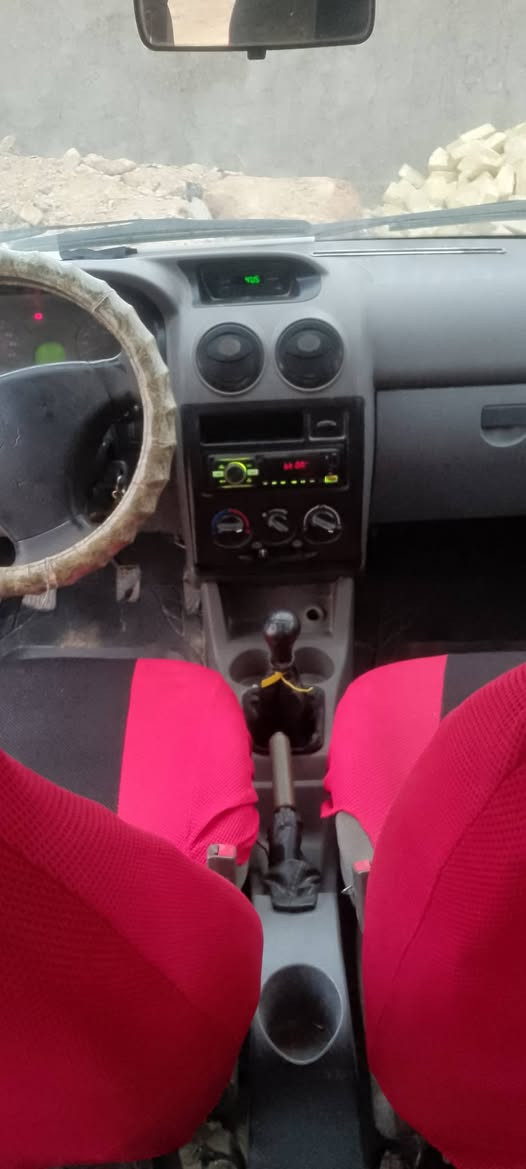 سايبه موديل 15اللبيع رقم قادسيه نكليزي بسمي مكفوله بيه كرن جاملق سعر 38وبيه مجال نجف عمود 123طريق ياعلي***********
