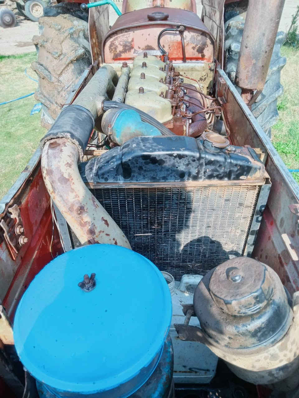 السلام عليكم مكينه للبيع موديل 81 محرك وكير مكفولات لاستفسار الاتصال *********** ارقام وسنويه وتستلم كاز
