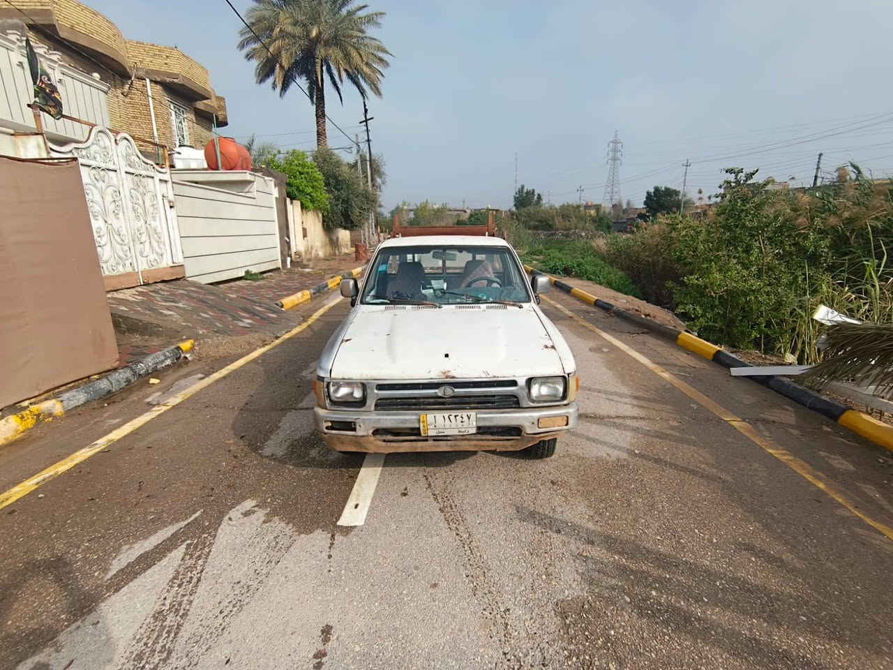 بيك اب موديل 89 گير محرك شاصي مكفول سنويه الماني مامنتهيه مالت جناي سعرها 35 سنويتها  بسمي ‏‪0783 770 0824‬‏ خابر وتدلل
