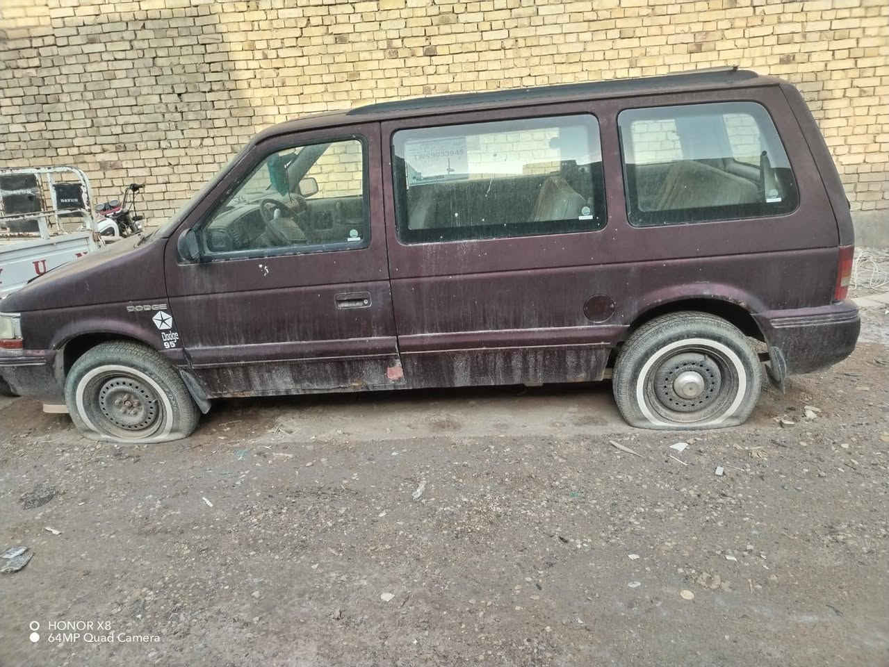 دوج كرايسلر موديل ٩٣ للبيع
رقم ديالى تحويل بأي وقت السياره كل نقص
مابيهه ماعدى باتري وعقل المحرك عاطل
أو تركتهه من فتره قصيره السعر 30 وبيهه
مجال مكان السياره ناصريه شطره


**إذا كنت صاحب هذا الإعلان وتريد حذفه لأي سبب، رجاءا أرسل رسالة إلى الدعم الفني**