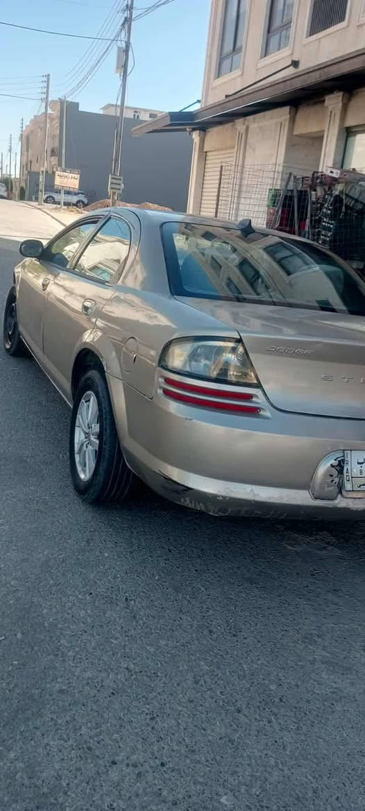 سلام عليكم ،دوج موديل 2004سياره حلوه بيهة مكينه الفين وسبعميه مال اوبامه سياره نقصهة بس ماصده جهت السايق سياره حلوه شوفت عينك رقم كركوك تريد تحويل تريد وكاله ام الباركود شترد حاضر  اني متعجل علا بيعتهة سعر 23وبيهة مجال بصيط اتصل ***********
