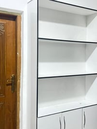 رفوف • ارتفاع ٢م • عرض ١.٥م