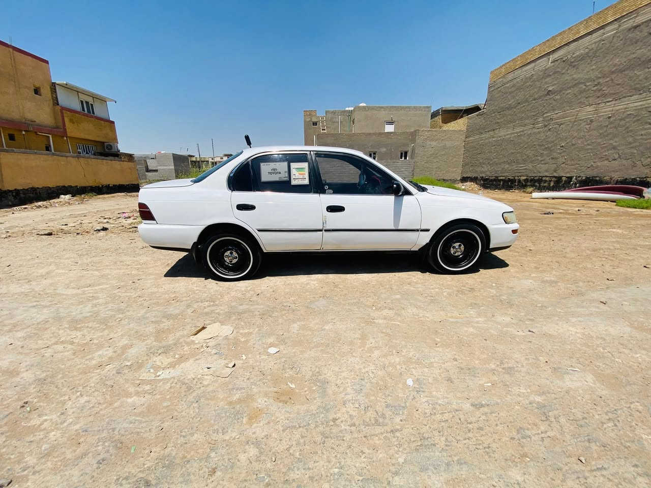 كورله موديل 1996رقم بغداد شرط التحويل السياره مكينه 1600كير السياره كير ومكينه وصدر وتخم تاير كهربائيات كله شغاله تبريد ثلج السياره جاهز على اخر حبايه غرفه جديده مكان السيارة واسط الزبيديه ستفسار على الرقم ***********الشراي يتصل
