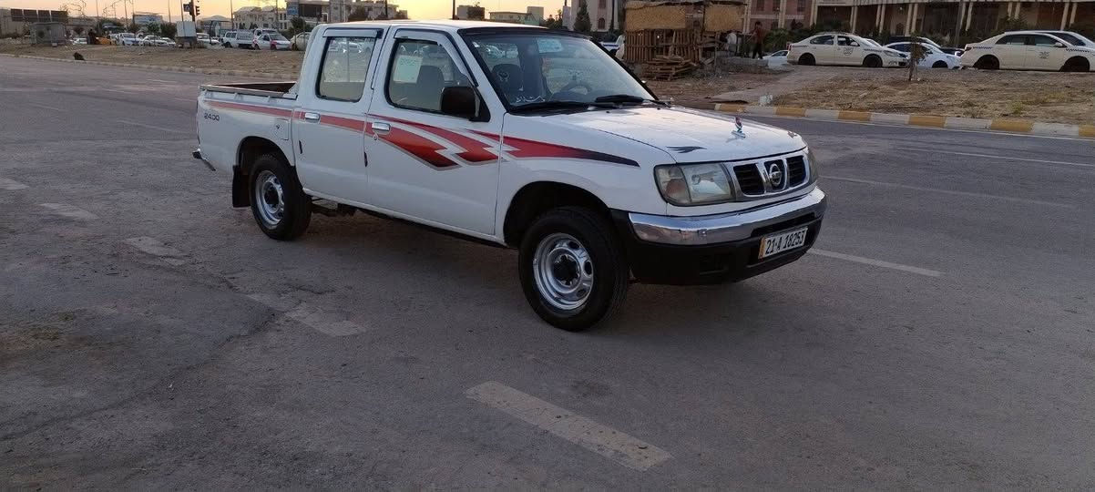 سەرەتا بەناوی خوا نیسان بۆ فرۆشتن مۆدێل 2002 سەنەوی تا 2029 تازەیە تەبریدو پاوەر سەیارەکە کامل بۆیاغ نییە من بەکامل ئەی فرۆشم پێشی هیچی پێوە نییەو کرانەوەیشی نییە چوار تایەی لۆکی لەژێرایە بەشەرتی گێڕو مەکینەو ئەکسل بەشەرتی تەحویلو غرامەو بەناو کردن سەیارەکە ماڵی دۆستە *********** لەسلێیمانیم السليمانية, العراق
