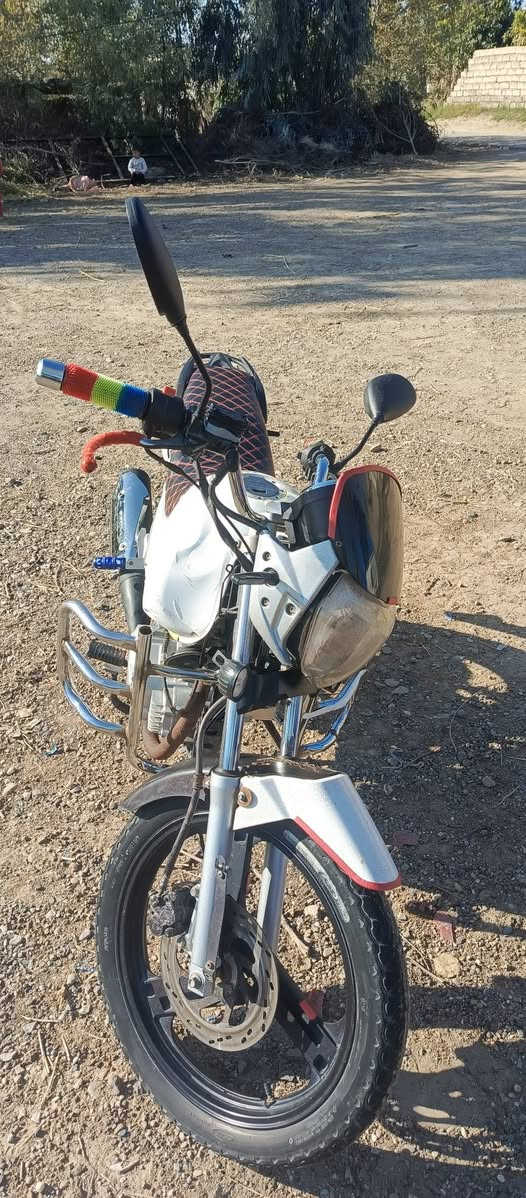 ماطور سنكي MZللبيع موديل 15شغال كامل كلشي مابيه نكرة وحدة السعر 650الف قفل الشراي يتصل ***********
