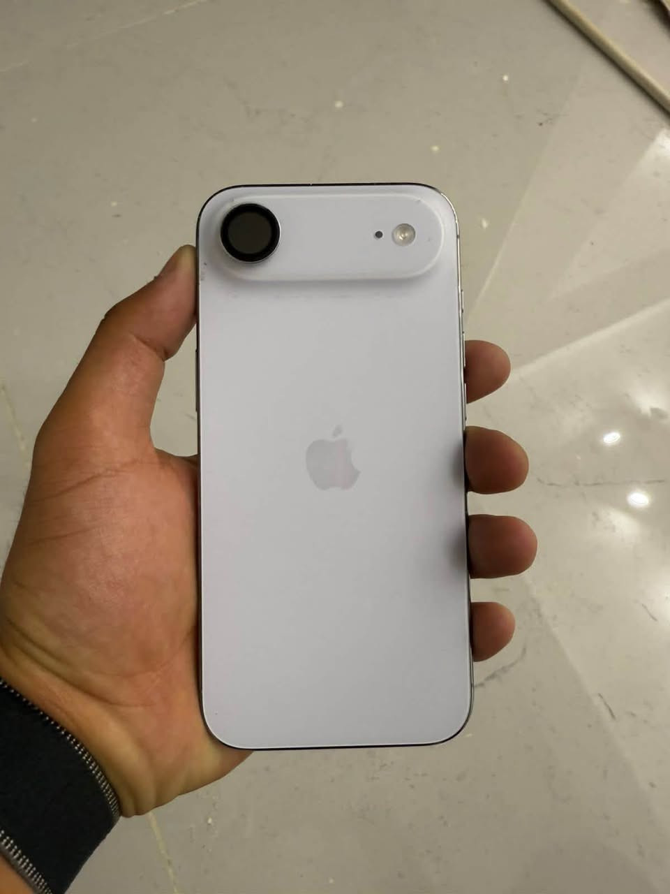 للبيع ايفون  17 air ذاكره 256
بطاريه 100% لون sky blue 
جديد الجهاز استعماله كلش قليل 
عنواني الكاظميه 
السعر مليون و 450 وبيه مجال بسيط


**إذا كنت صاحب هذا الإعلان وتريد حذفه لأي سبب، رجاءا أرسل رسالة إلى الدعم الفني**