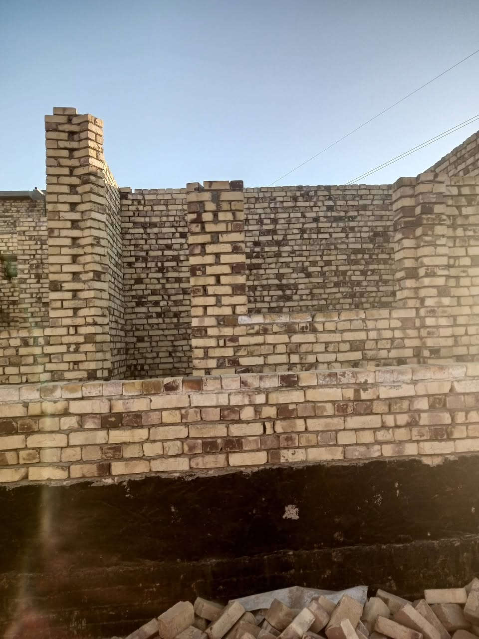 السلام عليكم هيكل قرب العلويه شريف يبعد عن التبليط  100متر وعن العلويه اقل الا800متر 
السلام عليكم هيكل قرب العلويه شريف يبعد عن التبليط  100متر وعن العلويه اقل الا800متر بناء درجه اوله حديث المساحه 100بلسند 25بي فراز وبي فضله ضايفيها على البنا يعني المساحه الكليه 130 وخريطه كلش حلوه واجه 8

البنا متعوب عليه بس لغرض العوز عارضه 🤲🤲للاستفسار مراسله او اتصال ***********////***********
واتساب
السعر 30وبي مجال للشراي
