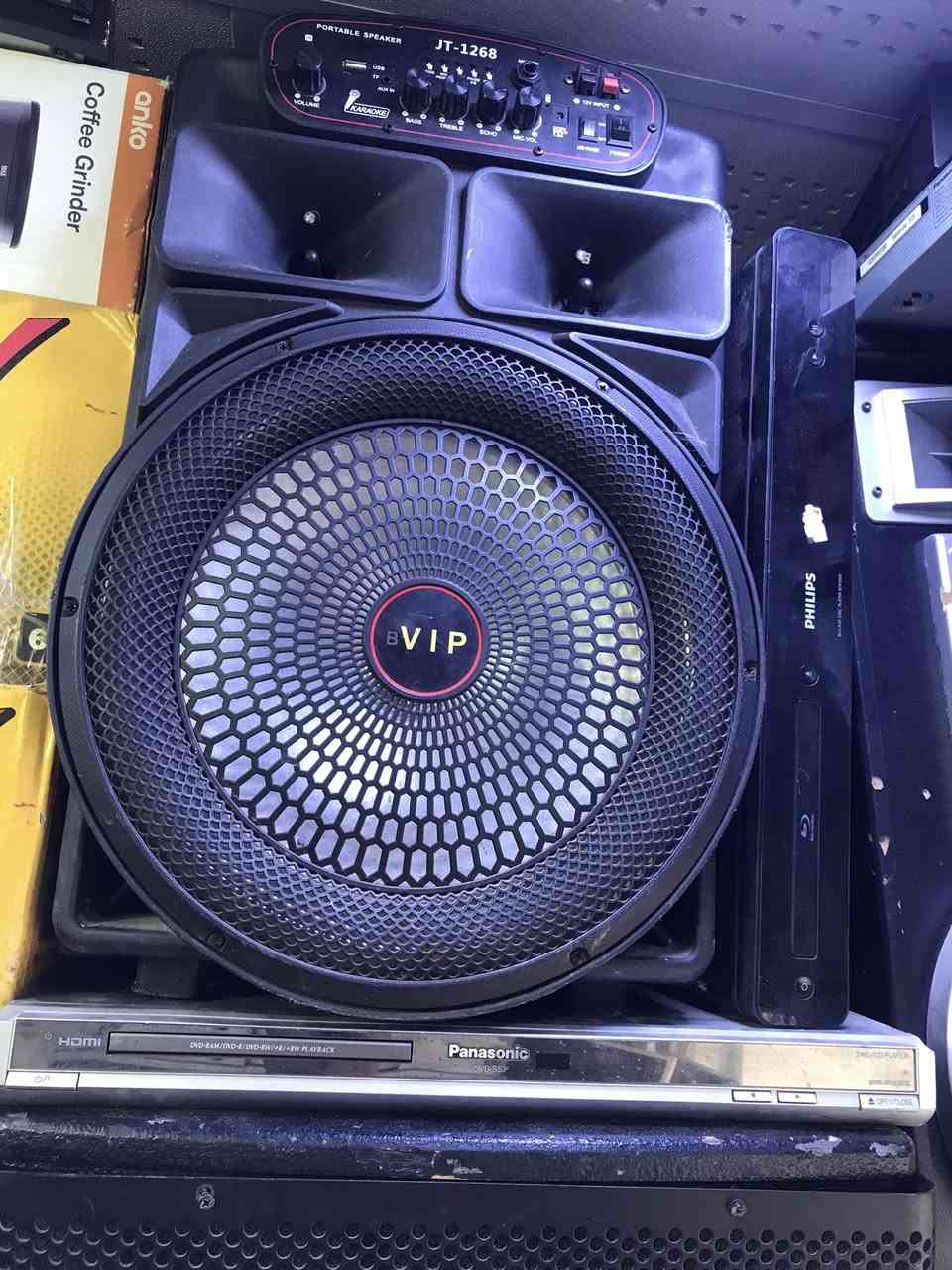 فحم كلهن بس سماعتهن يشتغلن القطعه على 30 الف قفل حجم كبير توصيل موجود ***********
