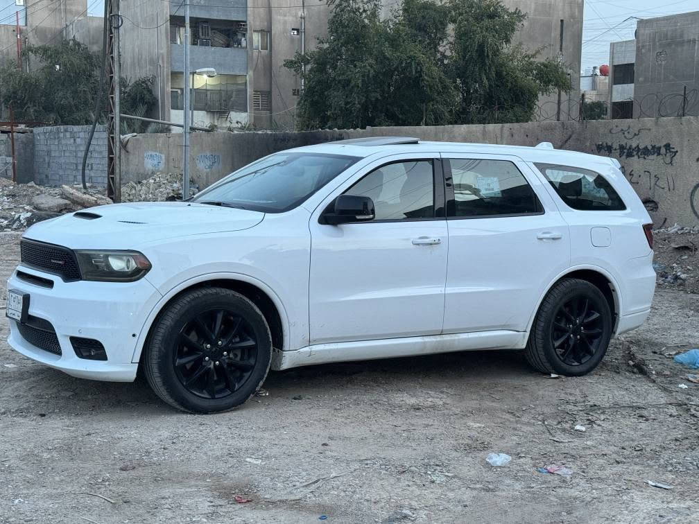 دورنكو RT فول مواصفات بلاك توب black Adtion 👍 بدون ايرباك 
حادثها جاملغ مبدل وتصليح بداية اللغد فقط 
البنيد مصبوغ يعني فقط قطعتين صبغ 
بيها مكانين بارد قليل كلش 
كل المواصفات بيها رقم بغداد باسمي مكاني بغداد زعفرانية السعر 215 بيها مجال قليل 
***********
*********** بغداد, العراق
