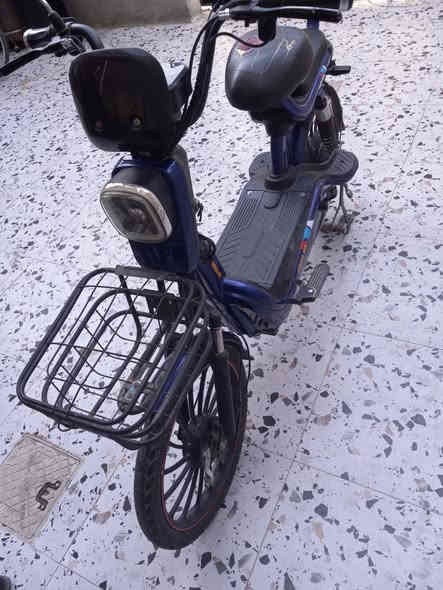 السلام عليكم للبيع دراجه شحن مابيه اي عيب شرط الشغل سعر 310 وبيه مجال اتصل الرقم الهاتف ***********
