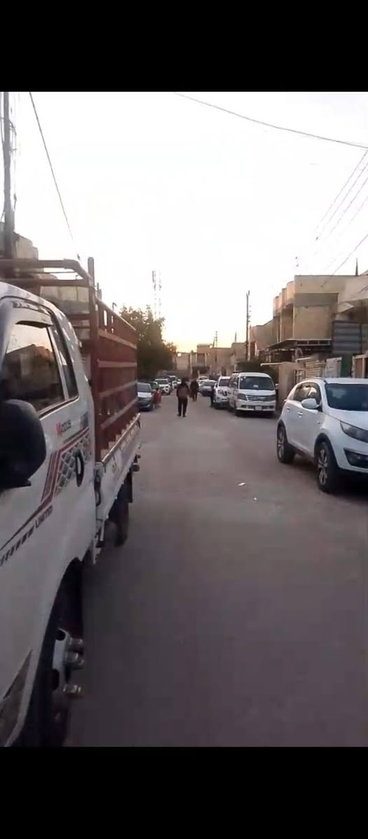 سلام عليكم
قطعه ارض للبيع زراعي سند25 بكاع بيت حسب الله مساحه الارض 250متر موقع الارض مقابل شارع التربيه العبيدي خدمات كامله تبليط ماء كهرباء مجاري السعر 110مليون 
للاستفسار الاتصال ***********
