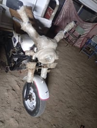 07811757884