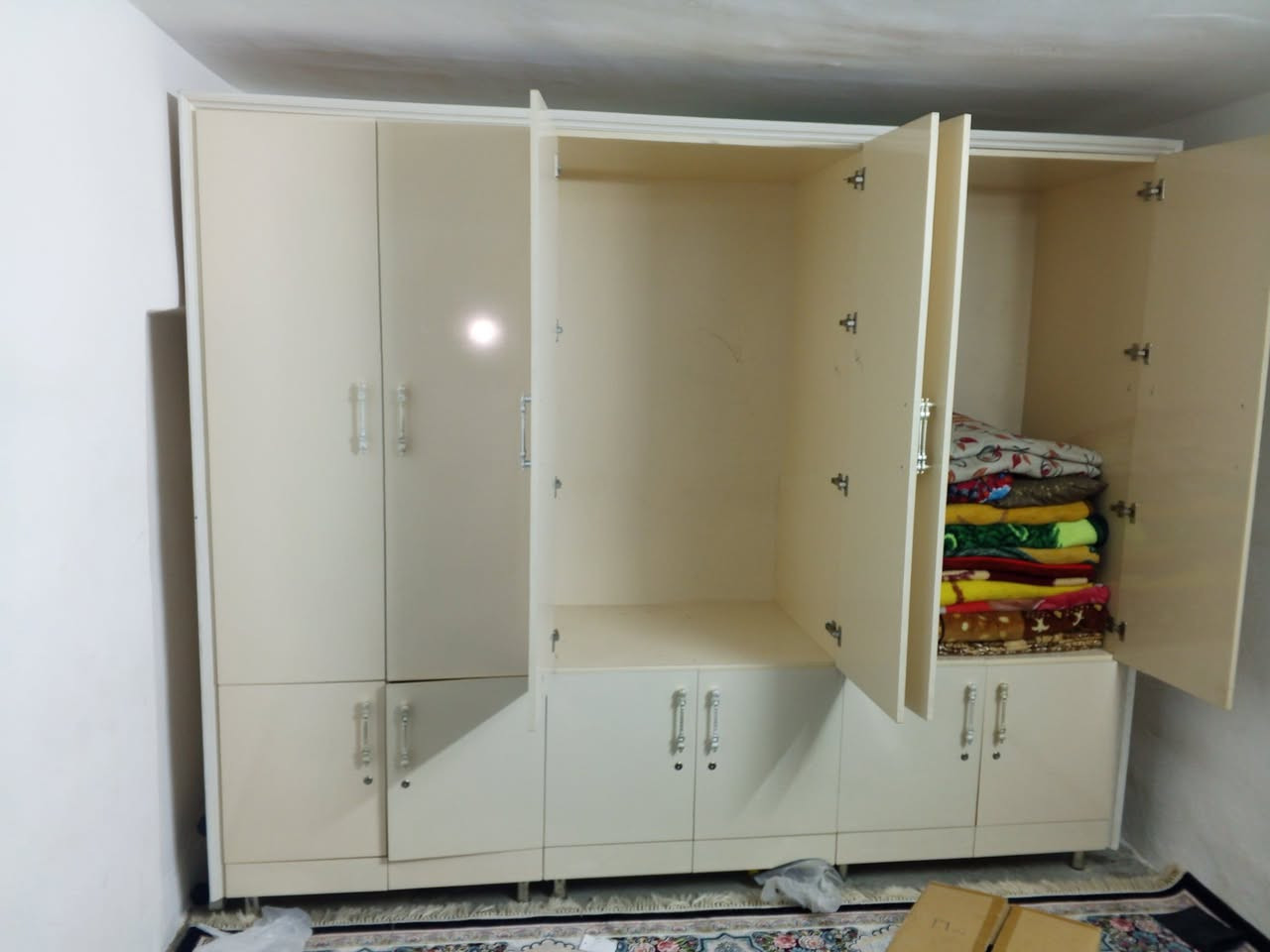 معرز3متر شغل تفصال خطاط 340الف مكان كلار 
***********
