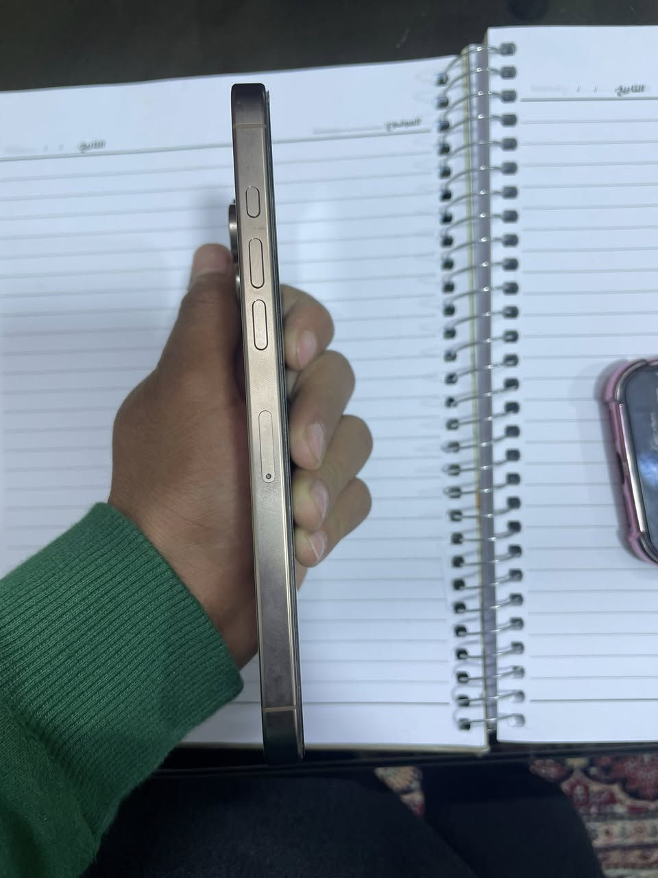 سلام عليكم آيفون ١٦ برو ماكسي شخط مابي بعده بحاله الضمان  بطاريه ٩٩  حتى كرتونته موجوده تجي السعر مليون ١٤٠٠ وبي مجال شي بسيط مكاني بغداد ***********
