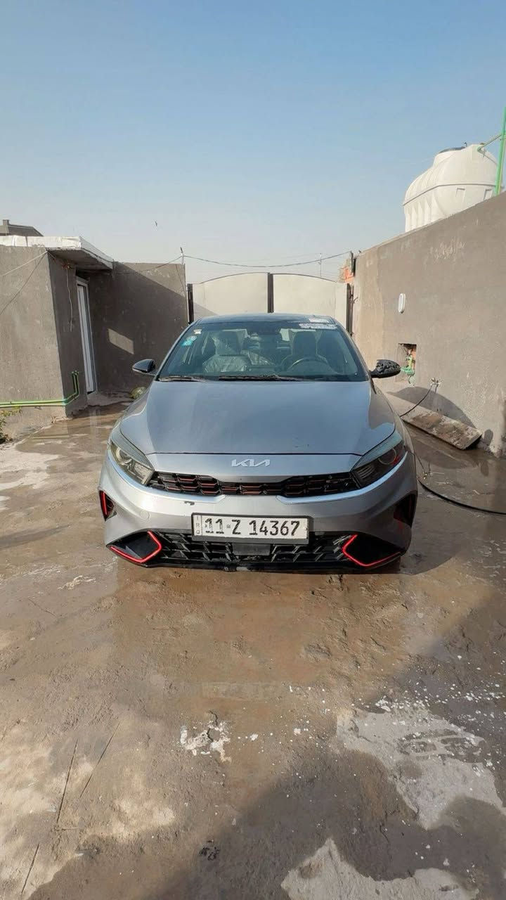 سلام عليكم فورتي موديل 24 فول الاخير GT معوقين مال ولد شاب اني مستورد سياره حادثه بنيد بارد وجاملغ مبدل بدون برباك سياره جديده ماشيه 31 السعر135 بيه مجال مكان بغداد حي ور الاستفسار ***********
