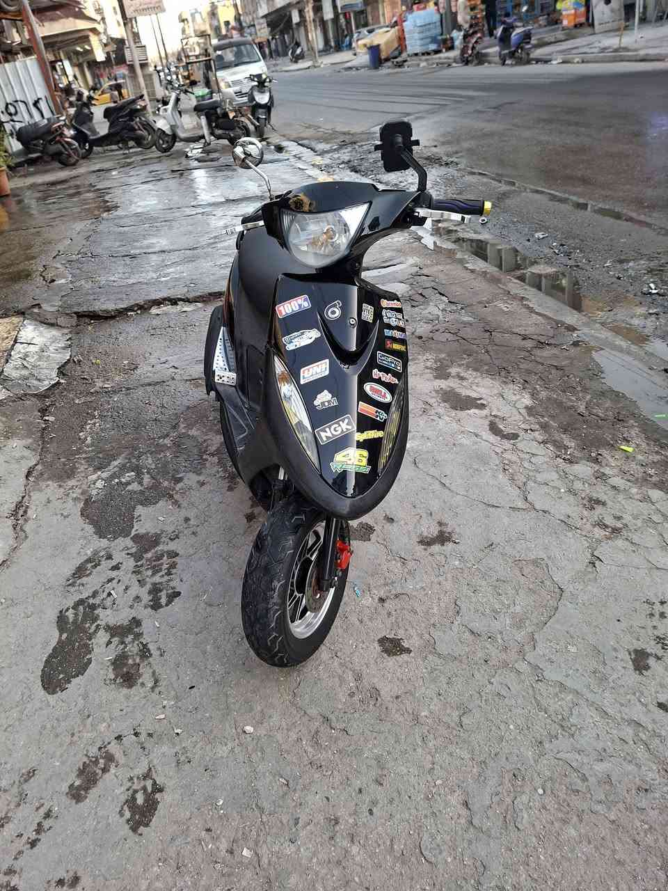 ماكس عدله للبيع دراجه تخبل مشيها وشلعتها قويه تايرات ويلاكب ابو 50الف شاده الثكيل فقط الكفرات تجاري لين مكسورات مالتها والوياله الاصليه موجودات هم وياها كابريتر الاصليه بيها هم قفلها 500الف اليحب يشتري هلا بي العنوان بغداد جديده رقم الموبيل ***********
