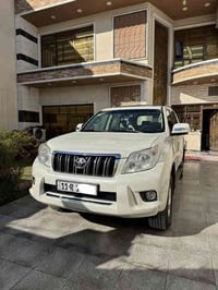 للبيع برادو موديل 2013 TX.Lكويتيه ماشيه 110 الف  سياره مكفوله من الصبغ...