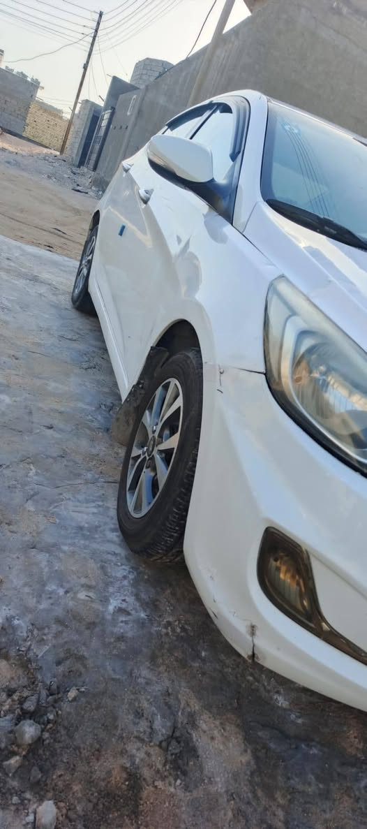 اكسنت خليجي للبيع  رقم بصره دولي مكفوله كير محرك تبريد حداده نص عمر 
مواصفات تحكم ستيرن جهتين مرايات شفط تبريد❄ سنتر لوك فتح صندوك بريموت محرك 1600 
مكفوله من ضربه بيه بعض الدحجات والصبغ عنوان البصره ام نعاج قرب جسر اصفر رقم الهاتف *********** سعر 90بيه مجال البصرة, العراق
