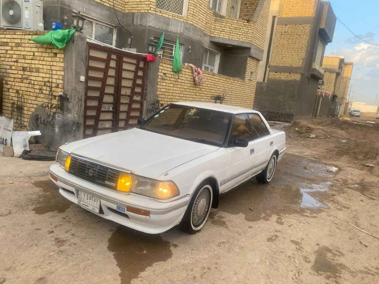 السعر (36) وبيها مجال.
الرقم *********** اتصل وبيك خير وتدلل 
السلام عليكم ورحمة الله وبركاته للبيع سياره كراون هارتوب رقم (بابل) 
موديل (91) تحويل ثاني يوم مكفوله من كصه ونقل چثه والعيوب الشرعيه والصوليات  مكينة وكير جديد 2500 حداديه تخم تاير جديد  (مصبوغة عام جماليه  ) كهرباءيات شغاله 
سياره مال بيت
مكان السياره ذي قار المركز حي اور 
للستفسار الاتصال على الرقم التالي
