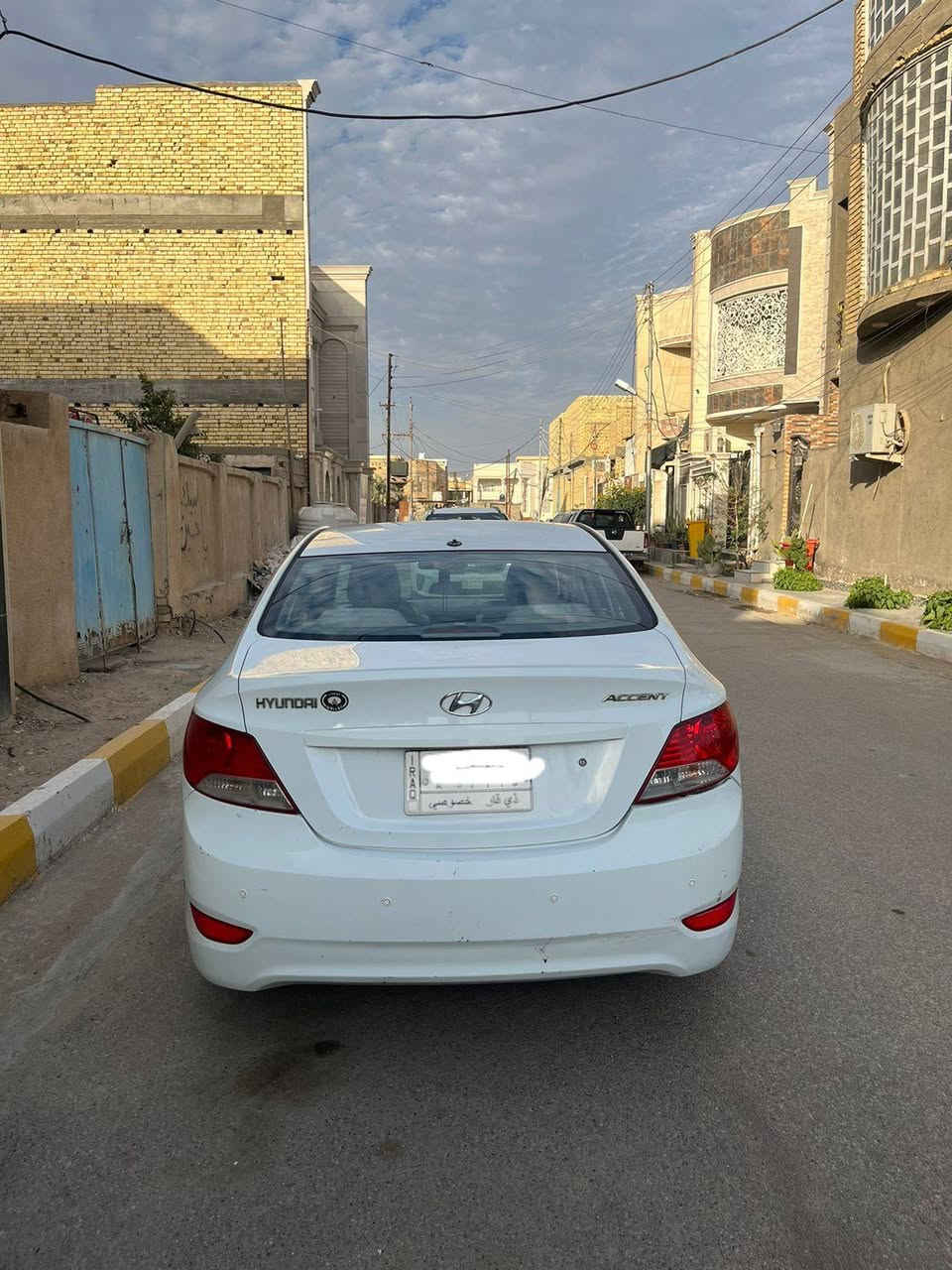 هونداي اكسنت وارد خليجي  2013 محرك 1600 
مكفولة  من الحادث والتبديل گير محرك 
سنتر لوك حساس خلفي 
تدفئة تبريد نضام ايكو سيارة نظيفة استخدام شخصي بأسمي تحويل ثاني يوم  السعر 90 ( *********** )
ناصربة  مجسر الاسكان
