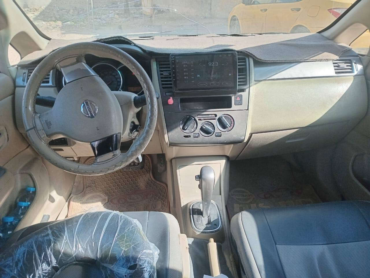 السلام عليكم للبيع فيرسه تكسي موديل ٢٠٠٨ كير محرك جديد تخم تاير سنويه ٢٠٠٢٨ تنتهي بسم  صاحبه المكان صلاح الدين بسامره رقم الهاتف ***********
