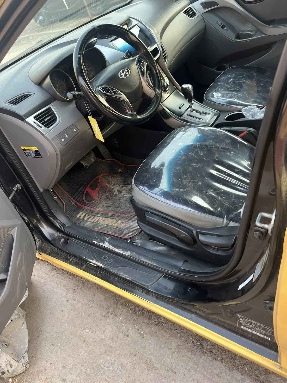 إسلام عليكم الانتره مديل 13 أمريكيه حادثه بنيد مبدل فقط السعر 95 مكان الشعب 1
***********
