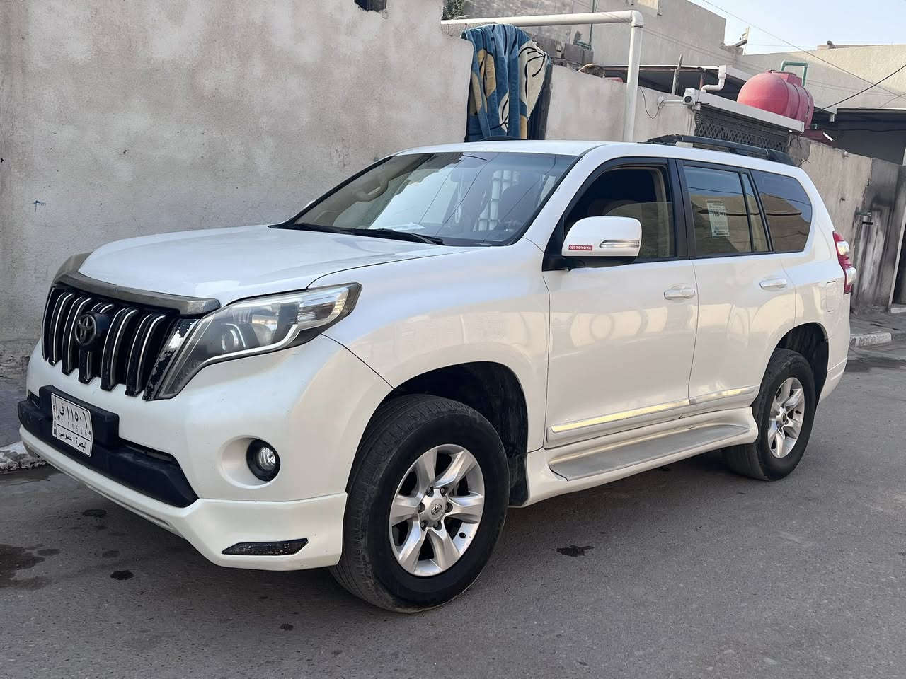 سلام عليكم من رخصه لادمن برادو 2010 محدث2015رقم بصره تحويل ثاني يوم
دواخل شامو حداديه جديده تخم تايرات شاشه 7راكب تبريد 6 قطع مركزي كلشي بسياره شغال اي عطل ماكو ترايك لربيل مضلومه بصوره ولله بلواقع احله بهواي مكينه 2800 ملاحضه مكينه مجفته وراده سستم اكفله الك شكد متريد سياره دفع رباعي يعني ميوكف كدامه شي لايت زنون اصلي عدسه كهرباىيات كله شغاله مكاني البصره سعر 175 سعر مناسب ماكو هيج سعر 
***********
