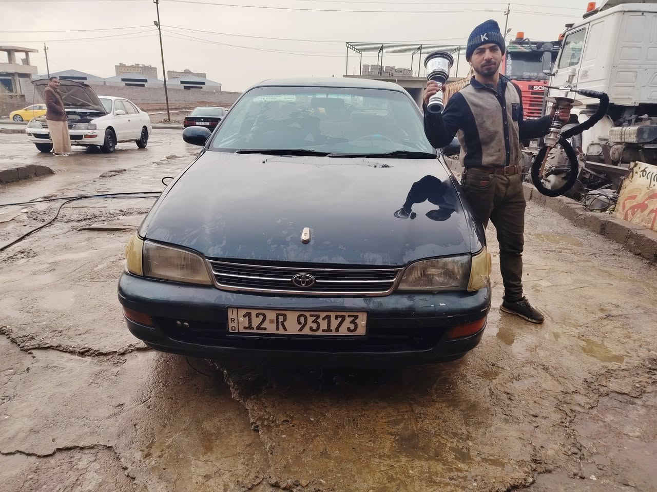 كولا فرخ بطه ١٩٩٣ رقم نينوى دولي
كير تماتيك جامات كهرب
قفل مركزي 
محرك بي نفخ كير شرط
كوبون بانزين ماستر
كهربائات كلها شغاله
السياره يعوزها مصرف شي قليل
سعرها ٣٨ وبيها مجال شي قليل
***********
