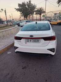 كيا فورتي للبيع موديل 2019وارد امريكي حادث موجود بل الصور  + منضومت غا...