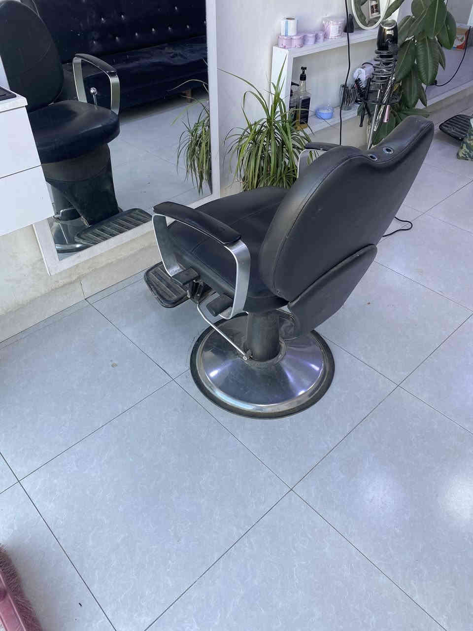 سلام عليكم عدنا مواد حلاق البيع
كولش نضيف 
عينوان كركوك رحيماوا لي تفاصيل اتصال علي وتساب 
***********
