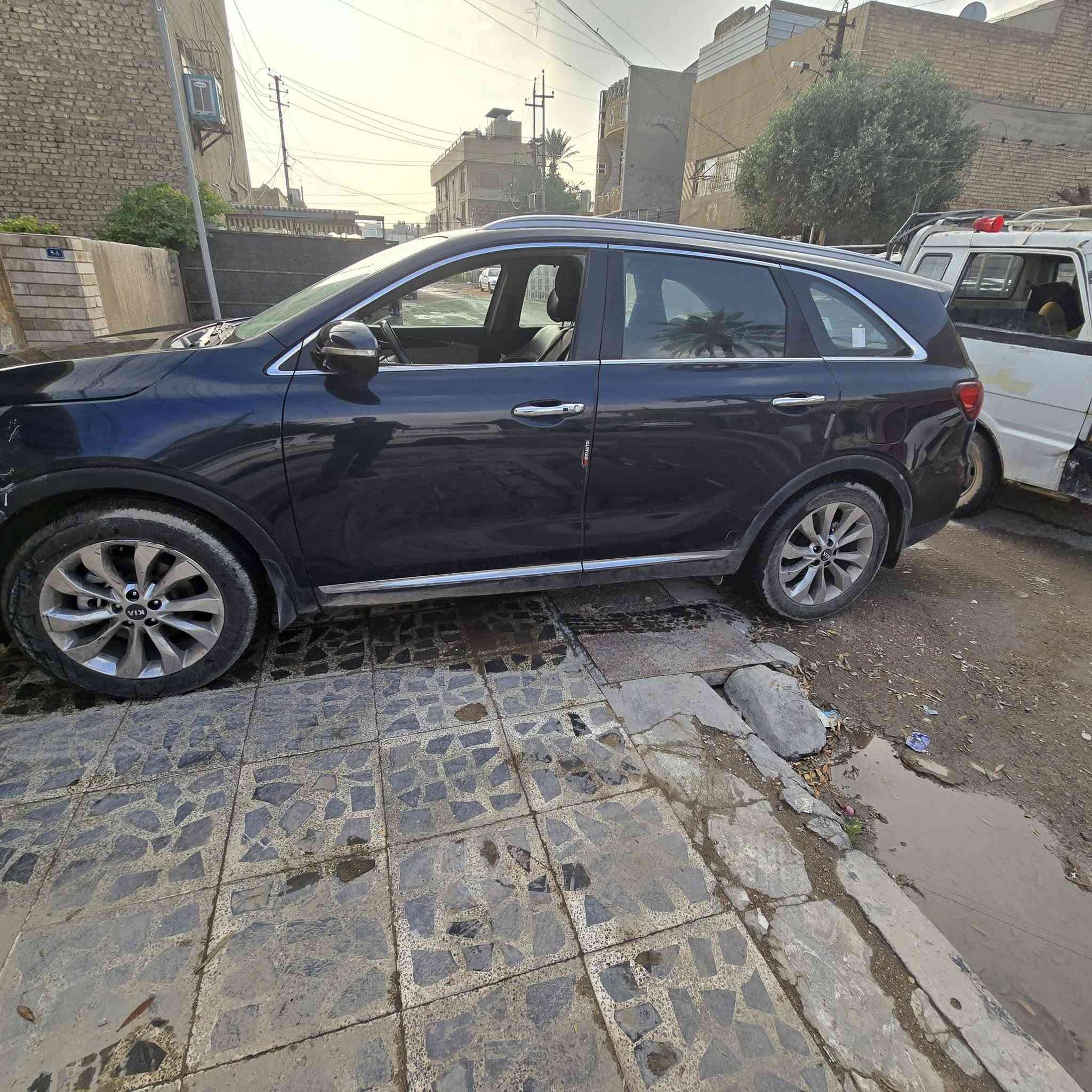 كيا سورنتو لبيع ٢٠٢٠
حجم المحرك ٦ سلندر
ماشيه٦٥٠٠٠الف
مري شفط
تبريد ٣ قطع
شاحن وايرليس
صندوق كهربائي
٧ مقعد
رقم بغداد الجديد
بصمه 
الهاتف ***********
