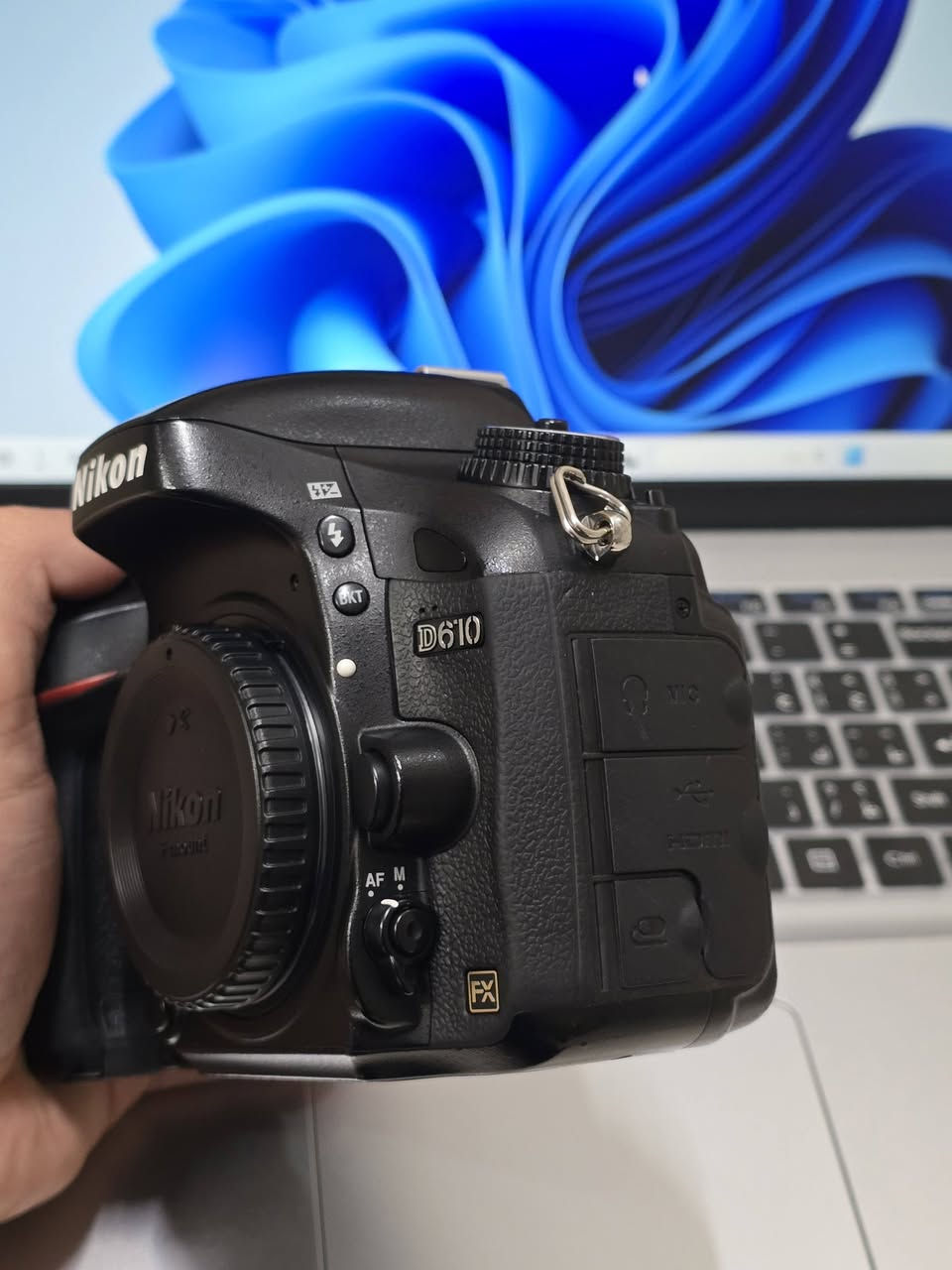 بدس نيكون 610
نظافة 99% شرط مكفول من اي شي

شتر 84k 

سعر خاص(مو اقل من ٤٠٠)

مكاني نجف


**إذا كنت صاحب هذا الإعلان وتريد حذفه لأي سبب، رجاءا أرسل رسالة إلى الدعم الفني**